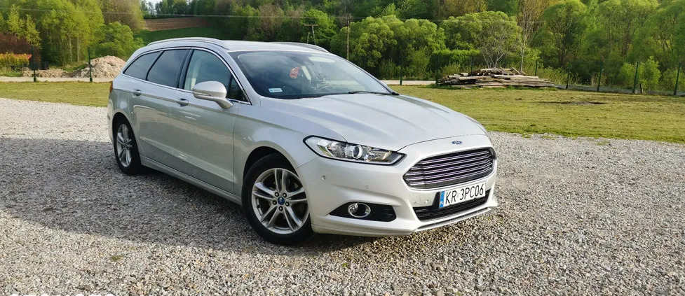 ford mondeo krynica morska Ford Mondeo cena 47900 przebieg: 218000, rok produkcji 2015 z Krynica Morska